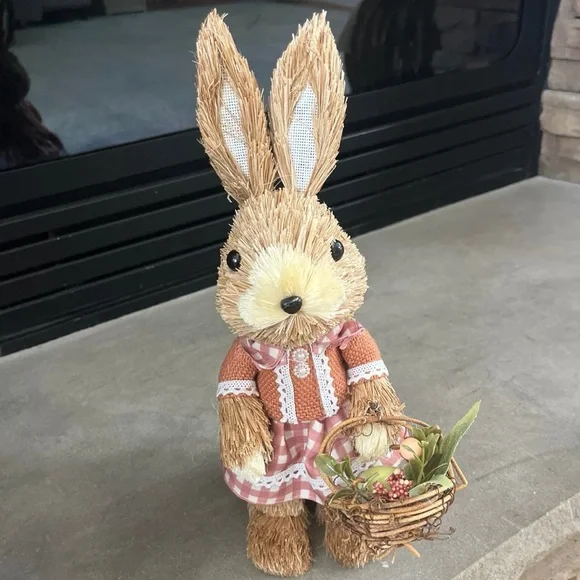 Easter bunny - Picture 2 of 3